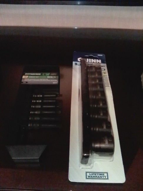 Bolt Extractor And Star Bit Set