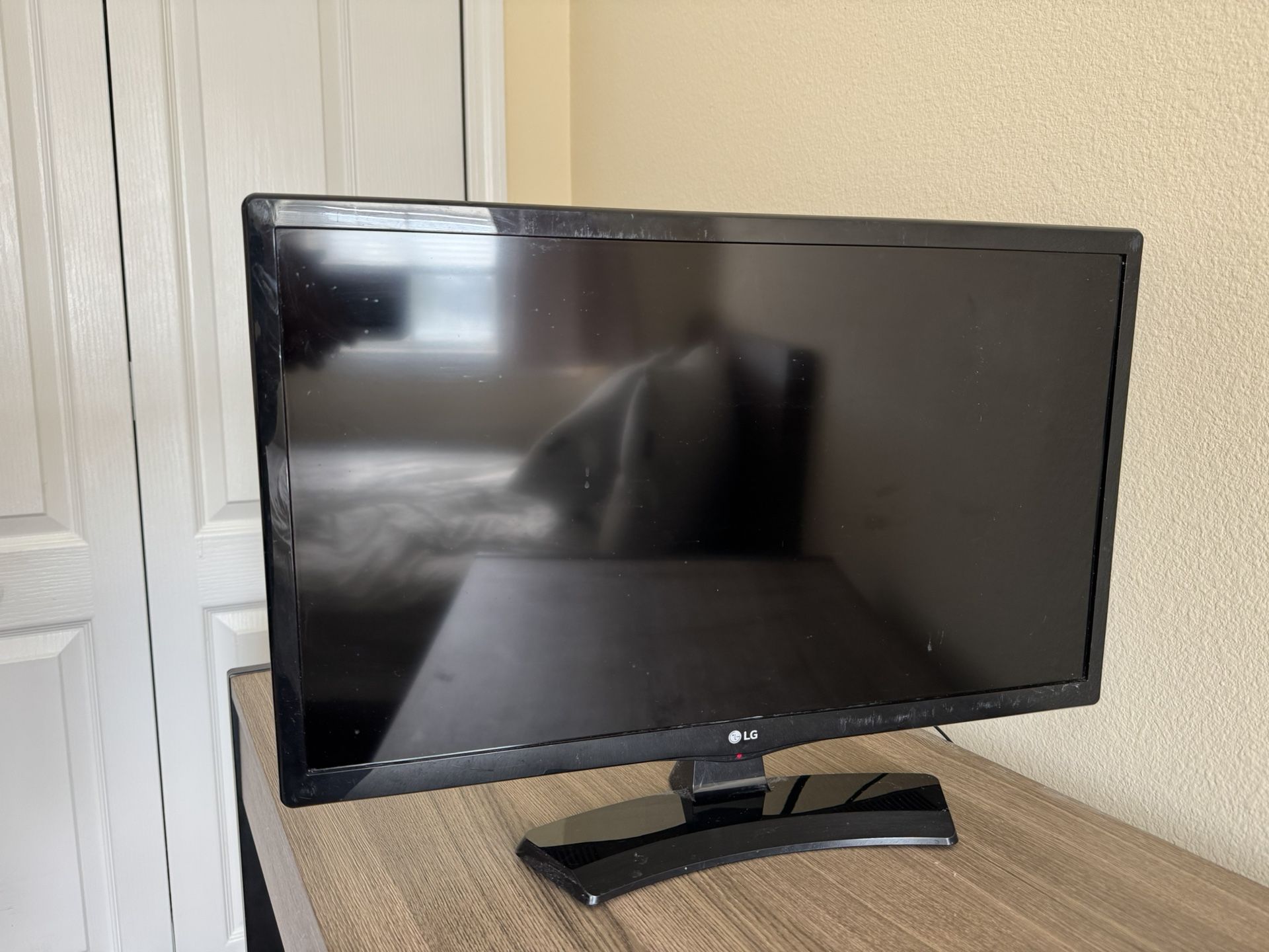 24 in Monitor