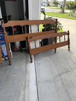 Solid Wood 55.5” length Full Size Headboard/Footboard