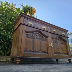 MARVELOUS Antique Solid Wood Dresser Buffet Cabinet 2 Drawers