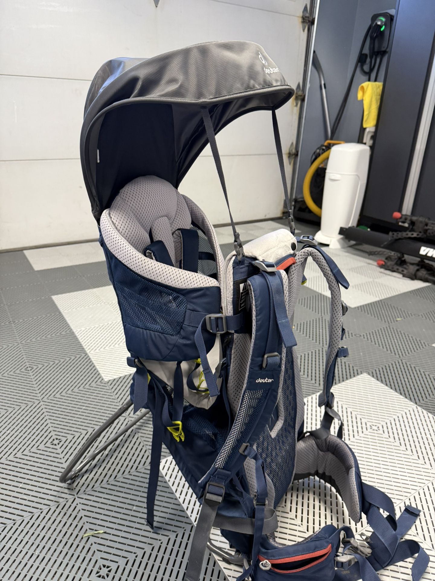 Deuter Kid Comfort Child Carrier and Backpack for Travel & Hiking with Toddlers