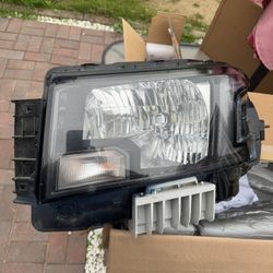 2023 Nissan Frontier Headlight 