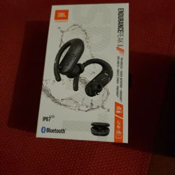 JBL Endurance Peak II True Wireless in-ear sport headphones