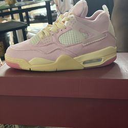 Jordan 4s