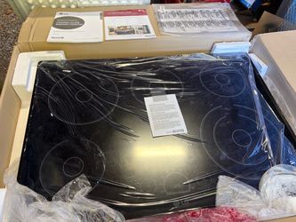 NEW! LG glass cooktop
