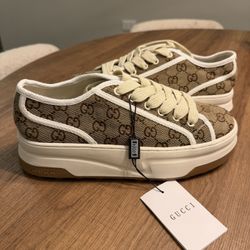 Gucci Sneakers