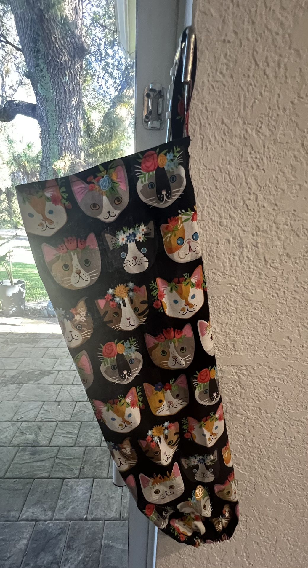 Handmade cat plastic bag holder