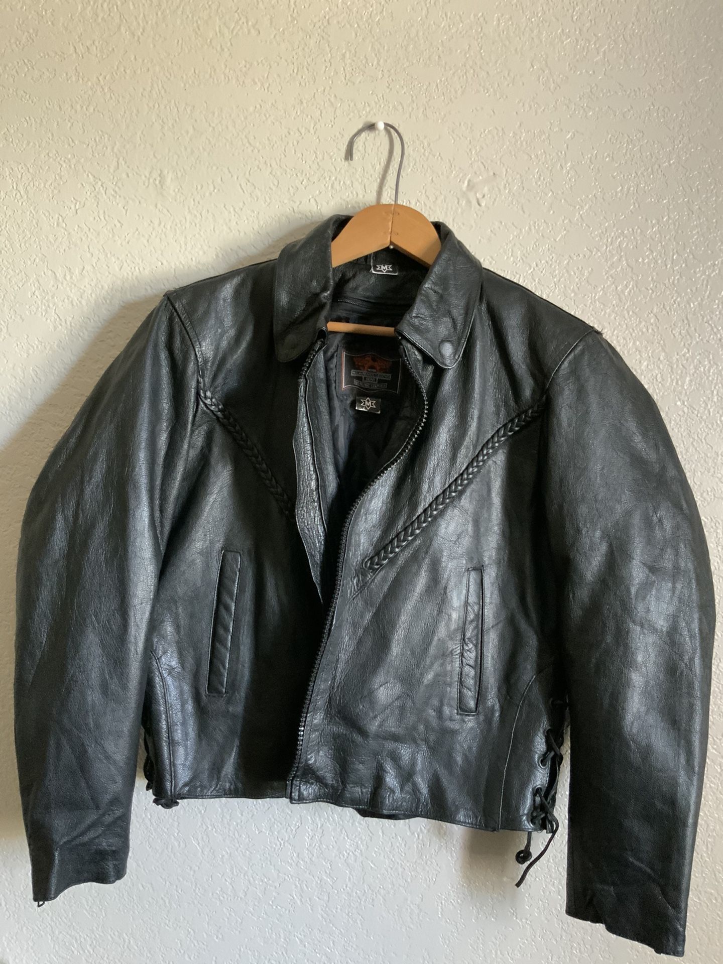 Women’s Milwaukee Legend Gear Black Leather Jacket SIZE M