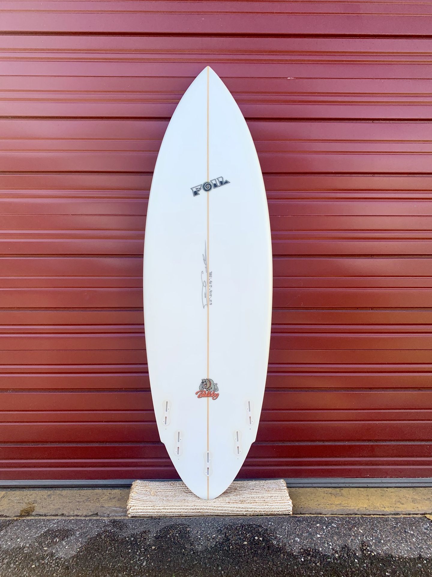 New 6’2” FOIL “The Bulldog” short board surfboard