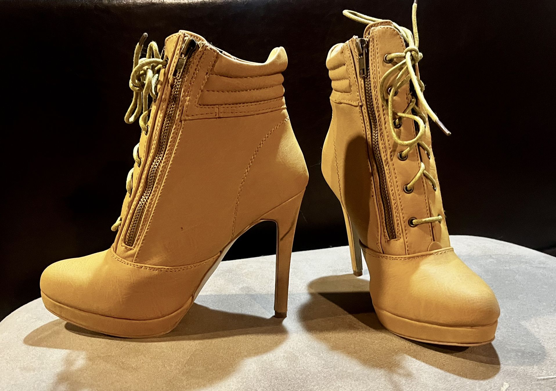 Madden Girl Tan Leather Boots Size 8 1/2