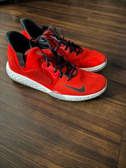 Nike University Reds Basketball Shoes