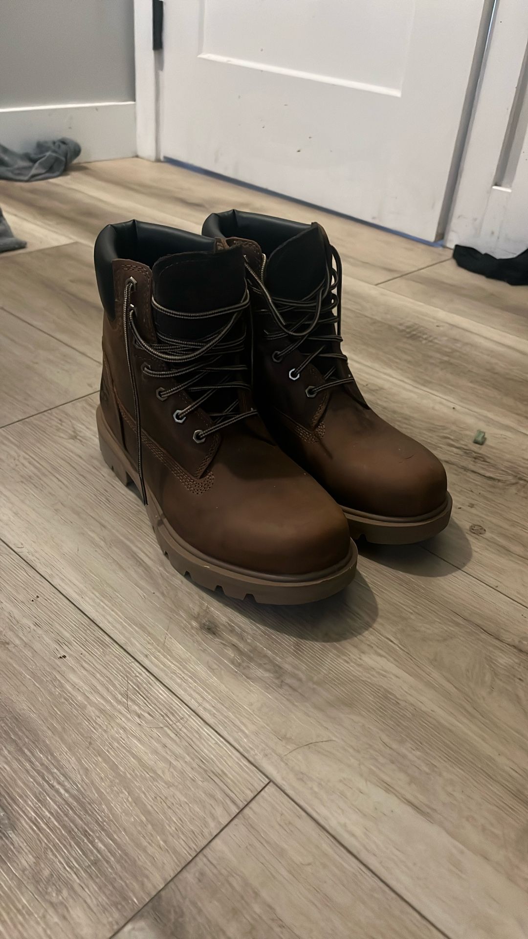 Brand new timberland work boots size 9