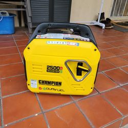 Champion 2500 watt Duel fuel inverter generator