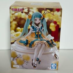 Hatsune Miku Lunar New Year 2025 Noodle Stopper Figure