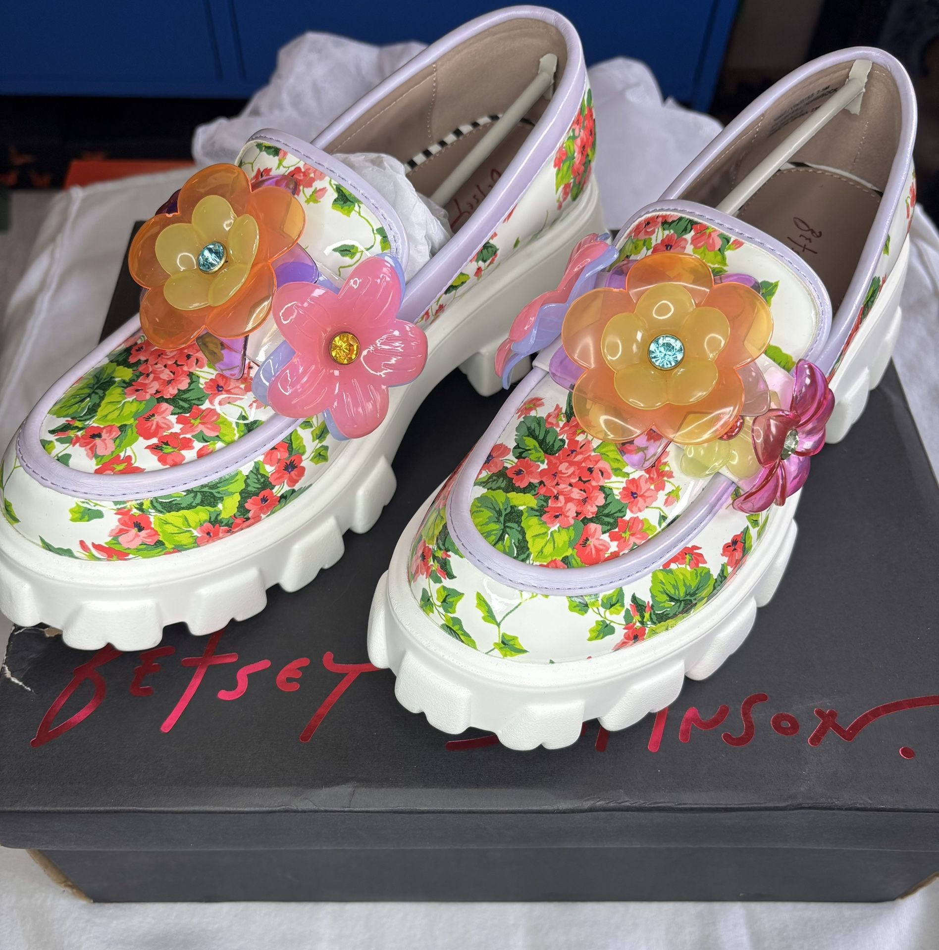 Betsey Johnson Floral Vinie Loafers 7.5 