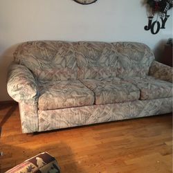 Hideabed Couch / Added More Pictures!