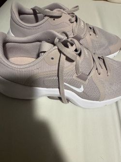 Brand new Nike women’s size 6.5