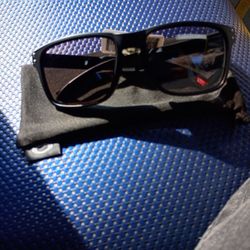 Authentic Oakley Sunglasses (New)