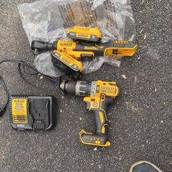 Dewalt Xr Drill  rachet charger and battery Tools 