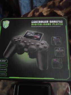 Handheld gaming console