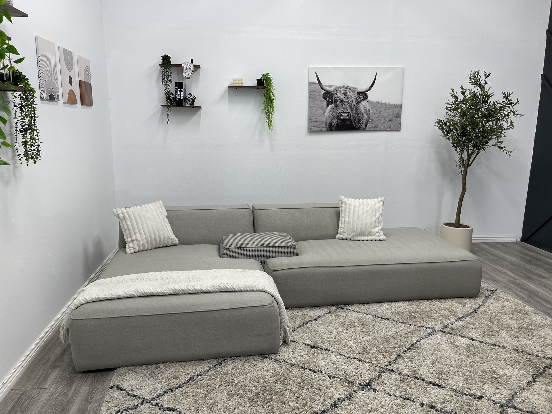 Modern Gray Sectional Couch 