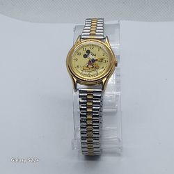 Nice Ladies Vintage Mickey Mouse Quartz Watch By Lorus 25.5 Mm Case Two-tone Flex Band