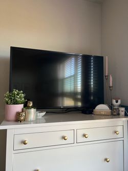 LG 43" UN7000 4K UHD Smart TV