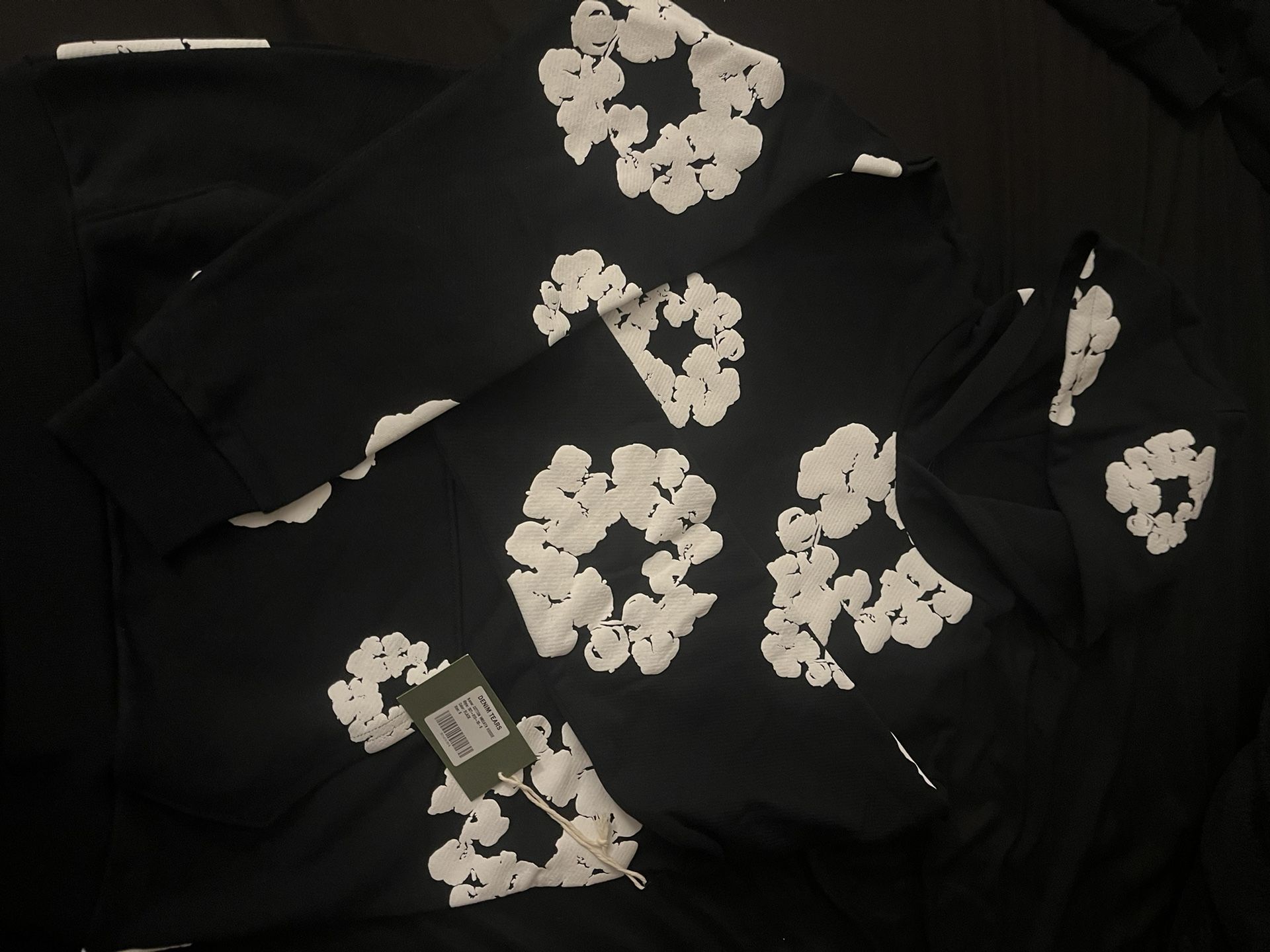 Demin Tears Black Small