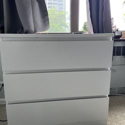 Ikea - MALM 3-drawer chest, white