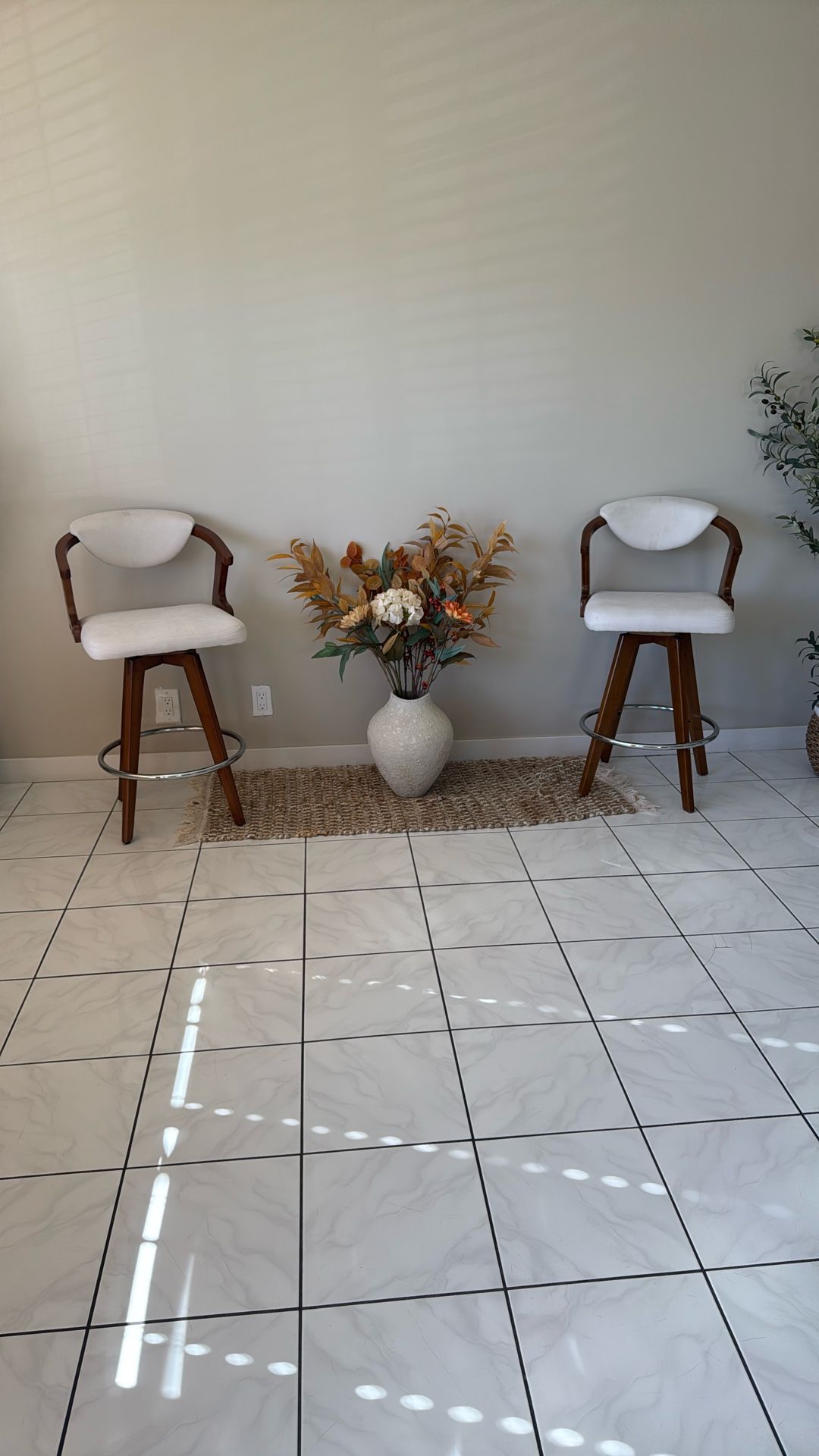 2 Stools Chairs