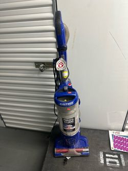 Powerful vacuum cleaner HOOVER