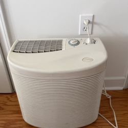 Hunter fan HEPATECH ion generator air purifier Model 30251