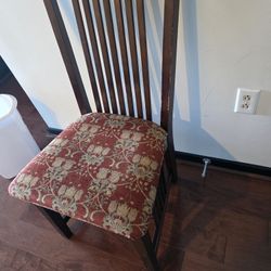 Free WOOD Chair- Pick Up In LOCUST POINT