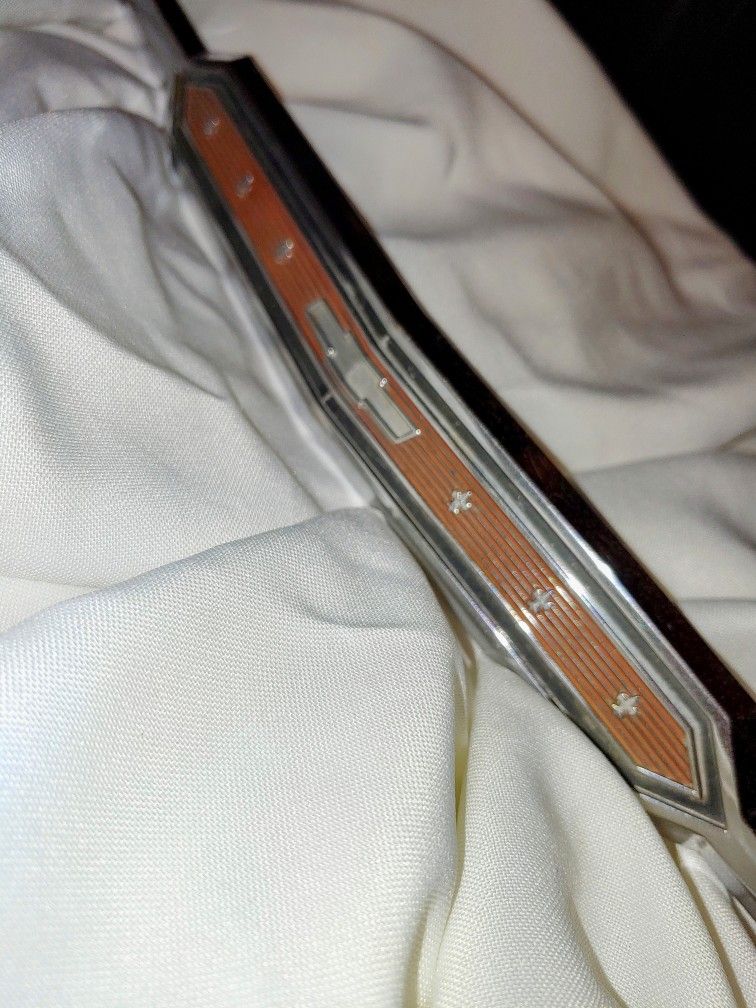 1964 Chevy Grill Emblem