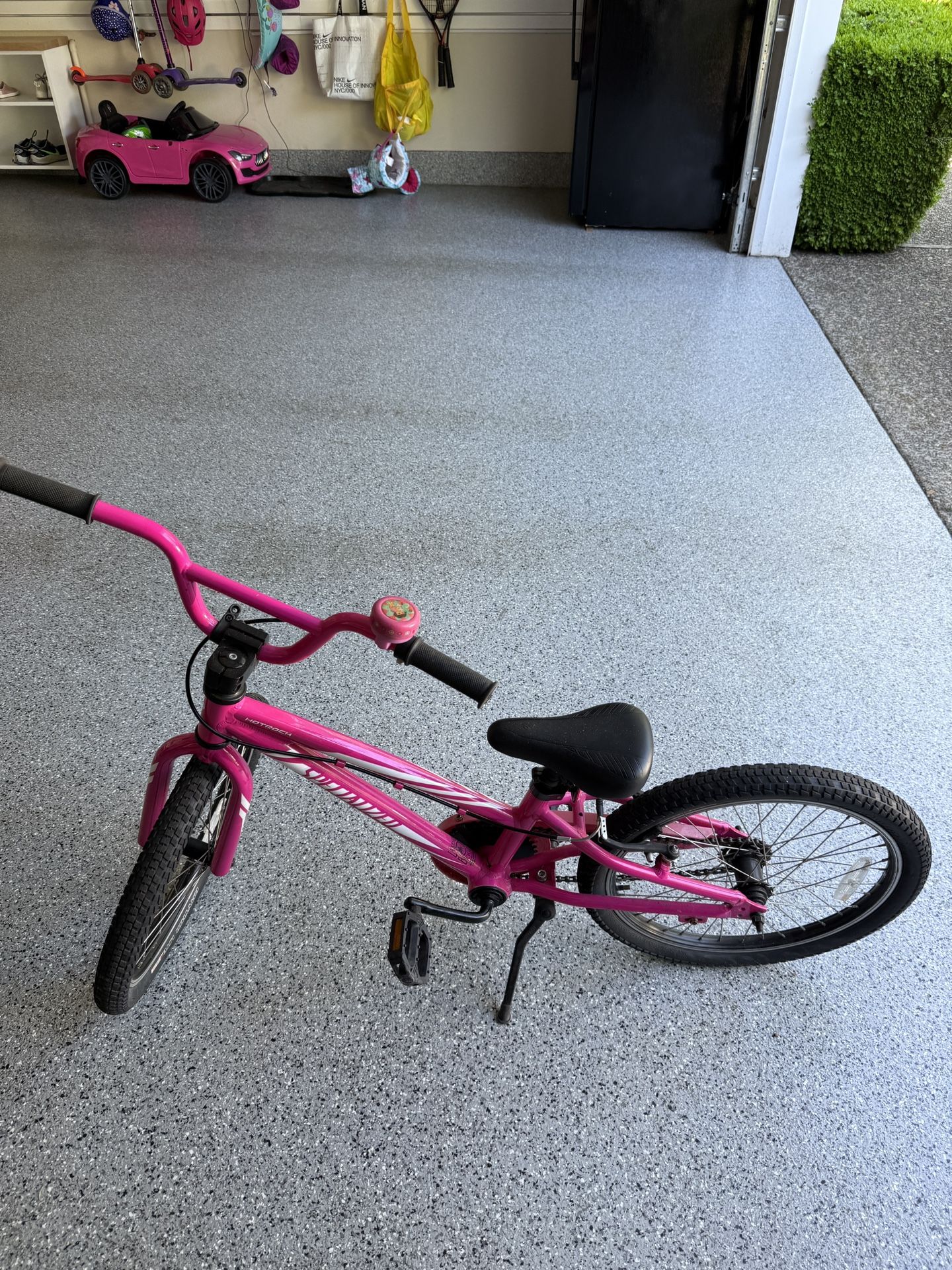 Specialized kids bike (age 5 -8)