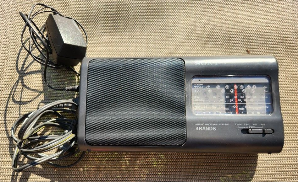 Vintage Sony 4Band Receiver AM/FM Radio WORKS