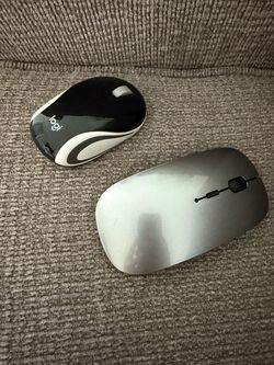 Lot of 2 Wireless Computer Mice
