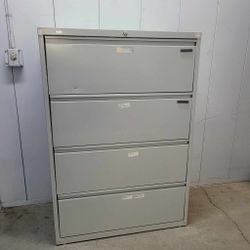 Metal File Cabinet By Staples Heavy Duty For Legal Or Letter Size Paper In Chula Vista Ca Offerup