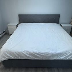 King Sized Bed Frame With 4 Storage Drawers- Excellent condition