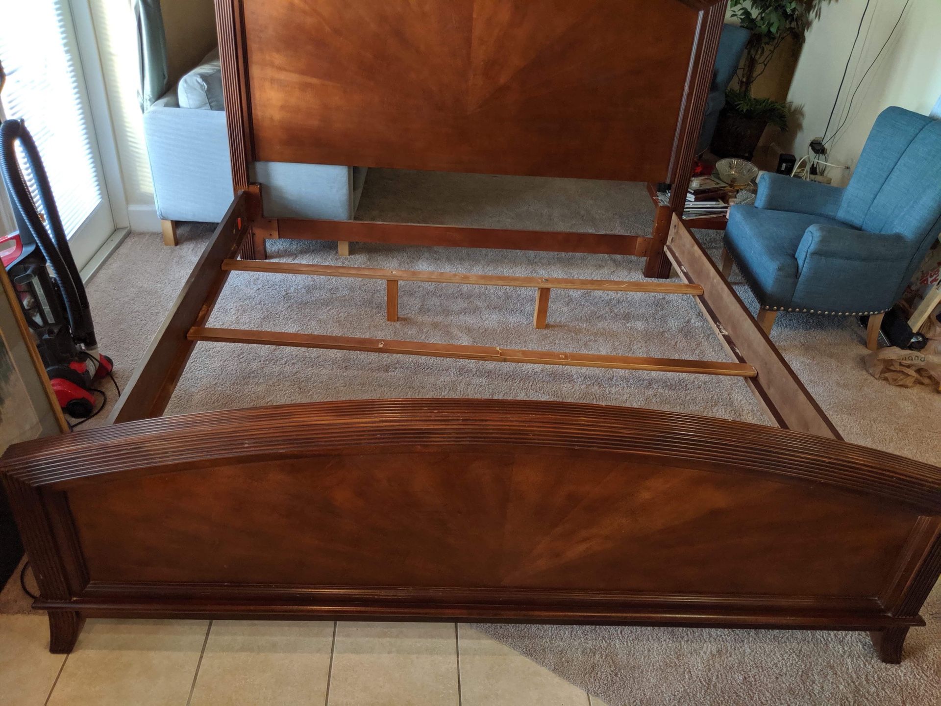 Bed king frame