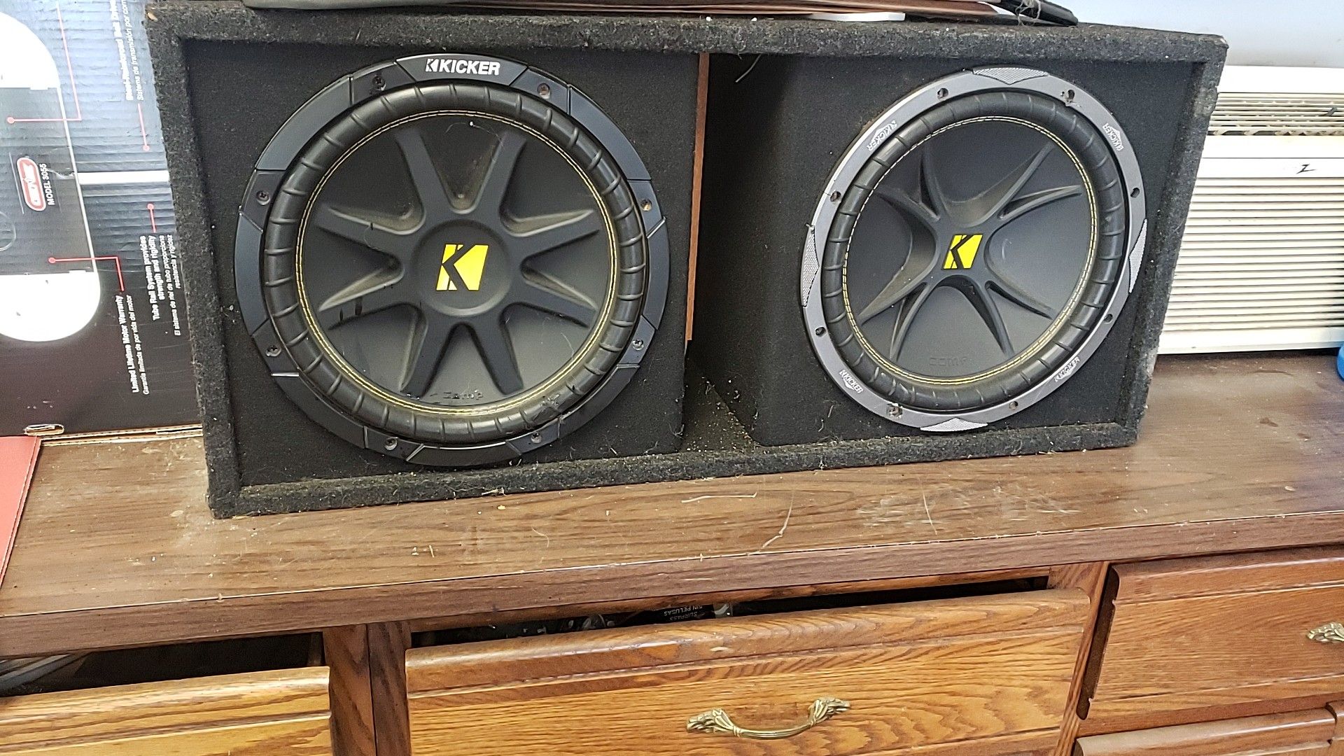 Kicker speakers And Amplifier