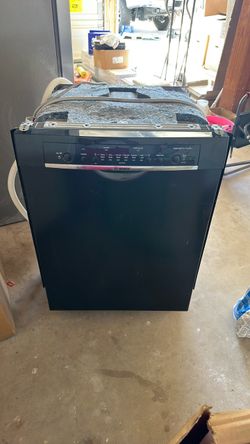 Bosch (newer) SilencePlus Black Dishwasher — $200