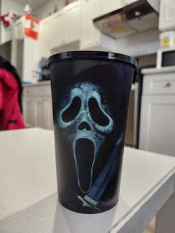 SCREAM 6 CUP