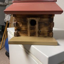 Hand Crafted Log Cabin Birdhouse
