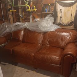  Quality Leather Couch for Sale