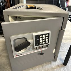 Sentry Digital Safe Fire Resistant With Dual Locking System