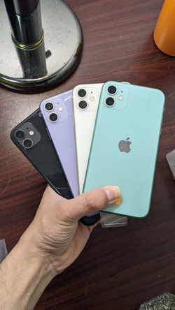 Apple 𝚒𝙿𝚑𝚘𝚗𝚎 11 128GB / 64GB  | $50 Down And Take It Home!