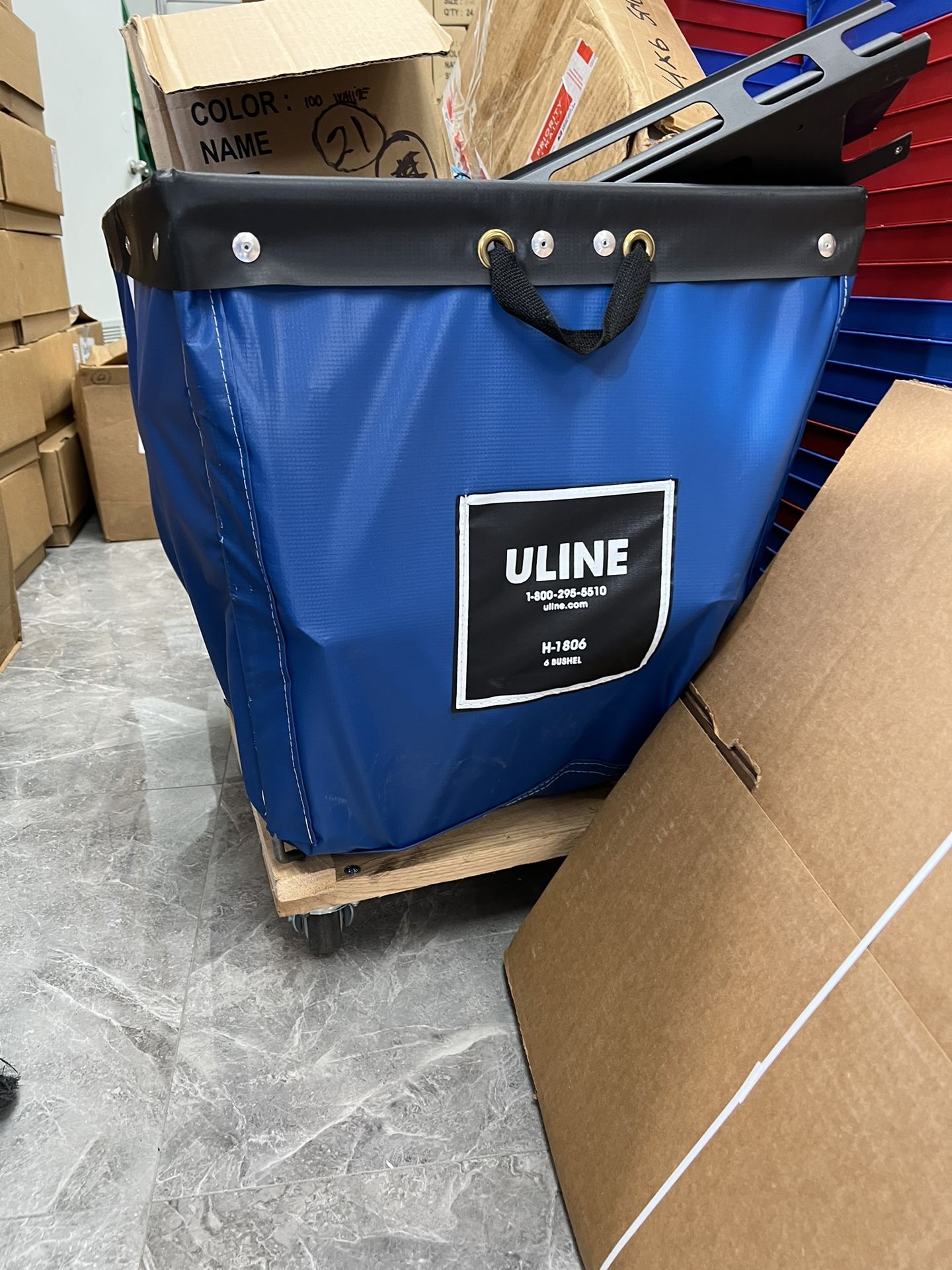 ULINE Vinyl Basket Truck - 6 Bushel