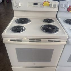 USED GE ELECTRIC STOVE 