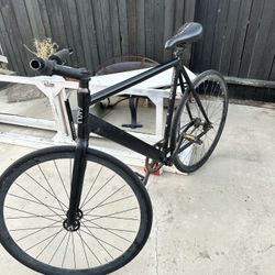 Fixie bake rim a little wobbly 